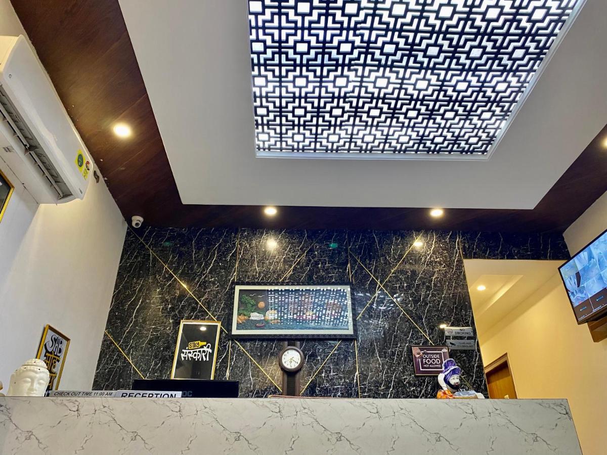 Zirakpur Hotel Hollywood - Family Hotel מראה חיצוני תמונה